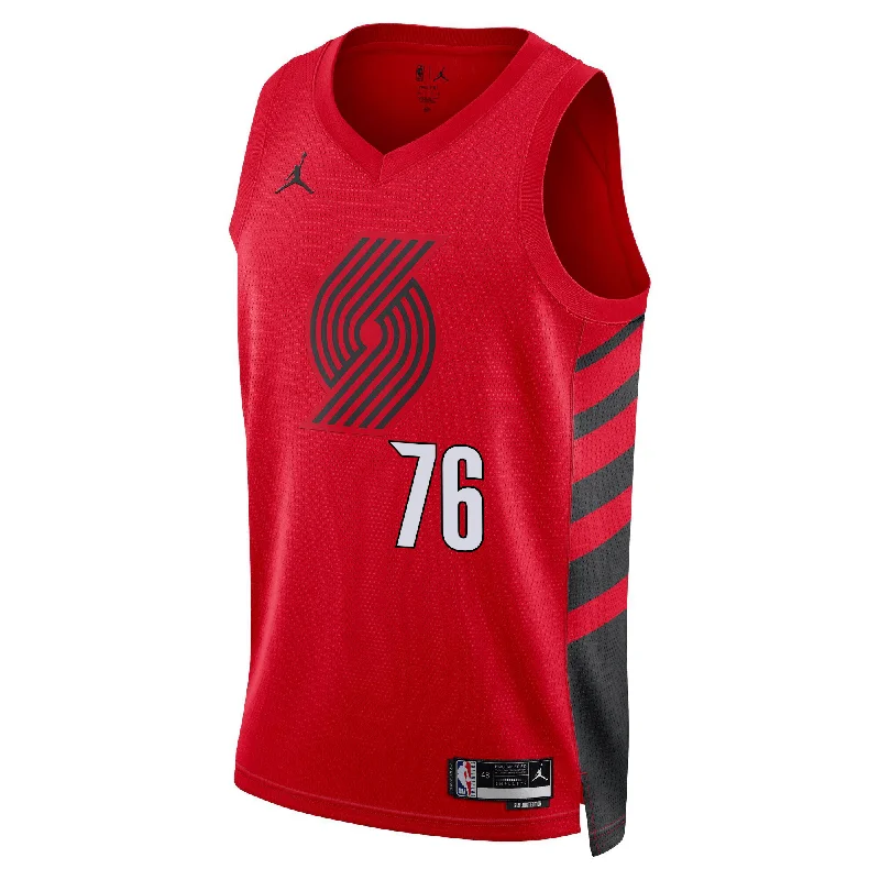 Trail Blazers Nike Moore Statement Swingman Jersey