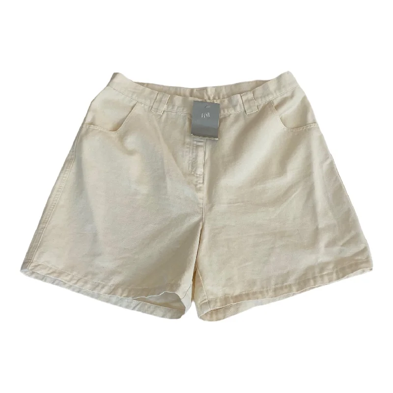 Cream Shorts J. Jill, Size 18